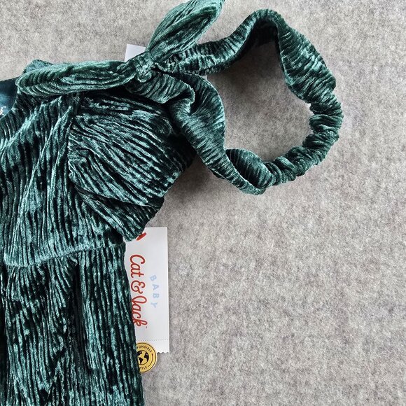Cat & Jack Baby Green Velvet Textured Romper 6M - Picture 5 of 7